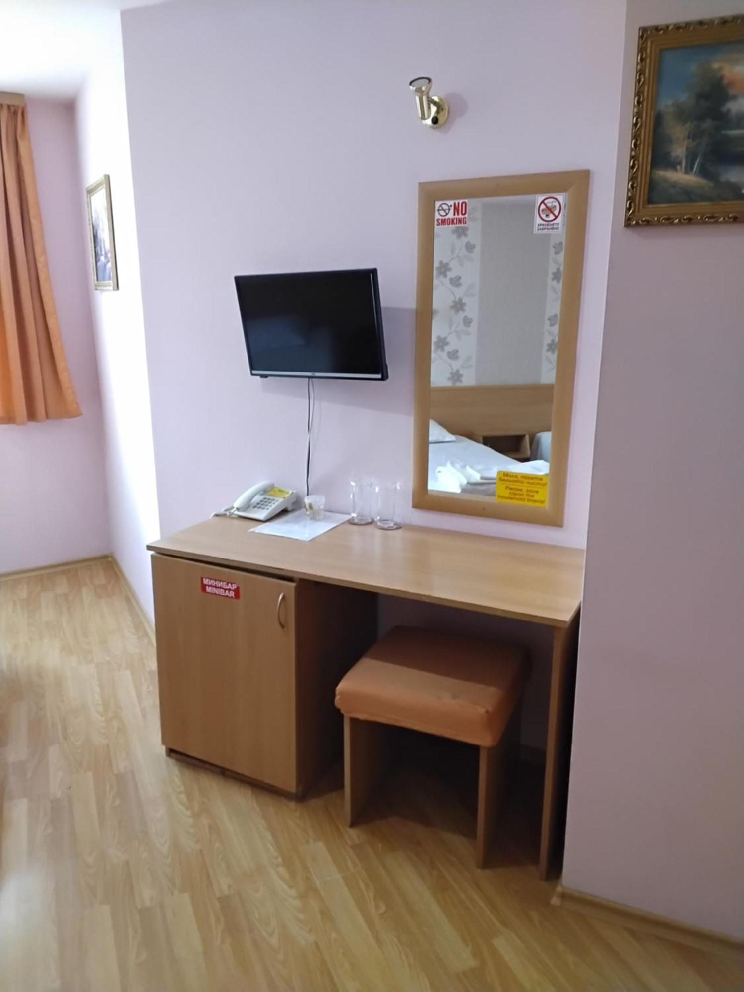 Hotel Mehdjarel Szumen Zewnętrze zdjęcie