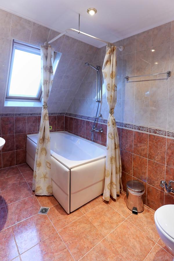 Hotel Mehdjarel Szumen Zewnętrze zdjęcie
